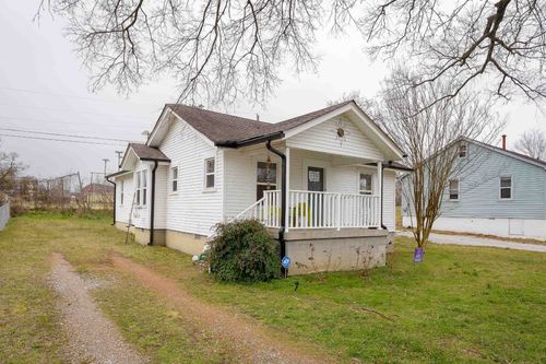 220 Foy Ave, Florence, AL, 35630-2256 | Card Image