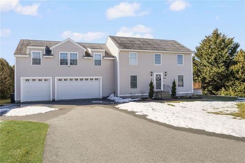 136 Corporate Pl, Middletown, RI, 02842-6247 | Card Image