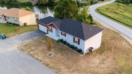 124 E Sunset Cove Ln, Branson, MO, 65616-4525 | Card Image