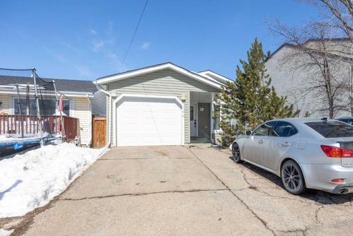 150 Wylie Pl, Fort Mcmurray, AB, T9H4R4 | Card Image