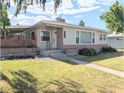3375 9th Dr, Baker City, OR, 97814-1525 | Card Image