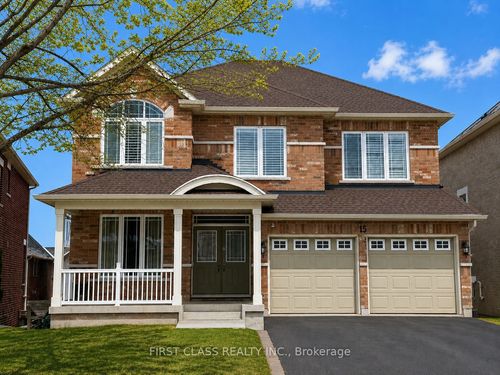 15 Usherwood St, Aurora, ON, L4G7W6 | Card Image