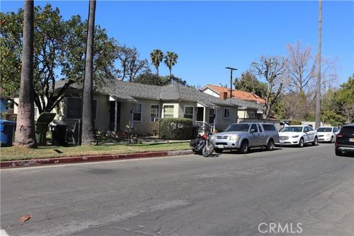 16805 Sherman Way, Lake Balboa, CA, 91406-3749 | Card Image