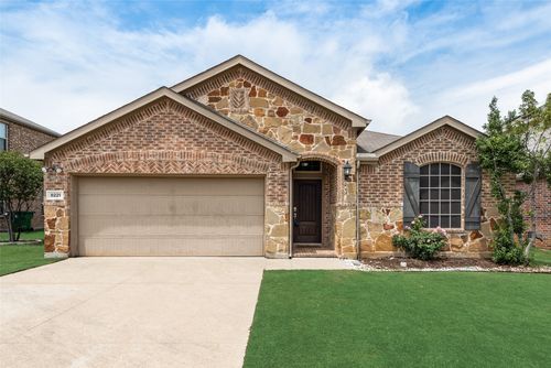 8221 Black Hills Trl, Aubrey, TX, 76227-1418 | Card Image