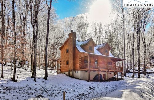 121 Whipporwill Way, Beech Mountain, NC, 28604 | Card Image