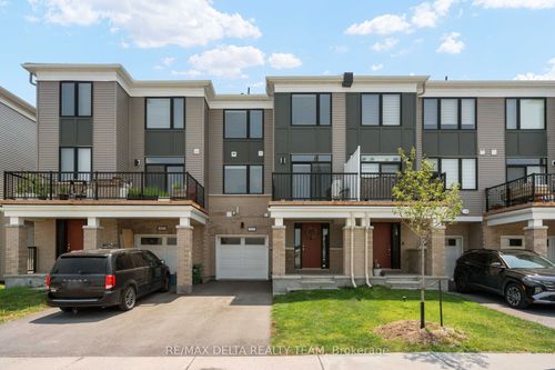 585 Flagstaff Dr, Nepean, ON, K2J7J6 | Card Image