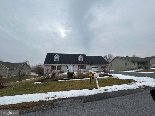 1048 Kunkle Dr, CHAMBERSBURG, PA, 17202-8518 | Card Image