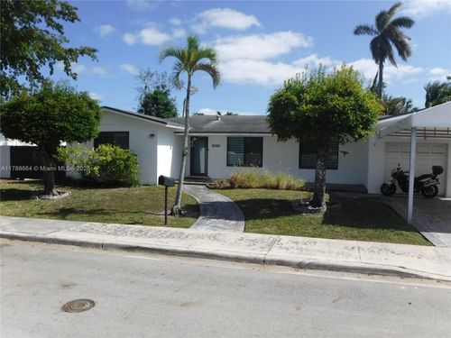 2020 Ne 203rd St, Miami, FL, 33179-2812 | Card Image