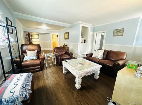 245 Main St, Cold Spring Harbor, NY, 11724-1405 | Card Image