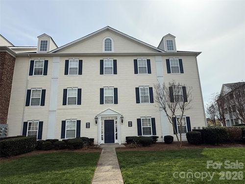 3991 Town Center Rd, Harrisburg, NC, 28075-7464 | Card Image
