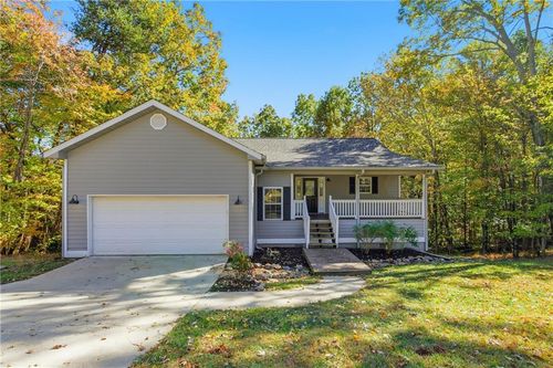 622 Spring Crest Rd, Cleveland, GA, 30528-1733 | Card Image