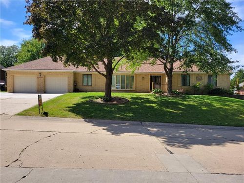 3400 S Scott Ave, Independence, MO, 64052-2719 | Card Image