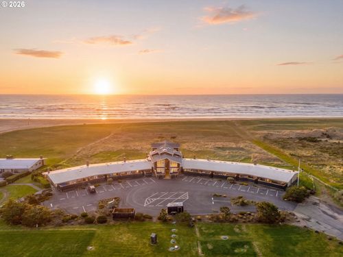 211-101 13th St, Gearhart, OR, 97138 | Card Image