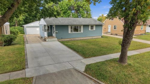 1409 18th Street S, Fargo, ND, 58103 | Card Image