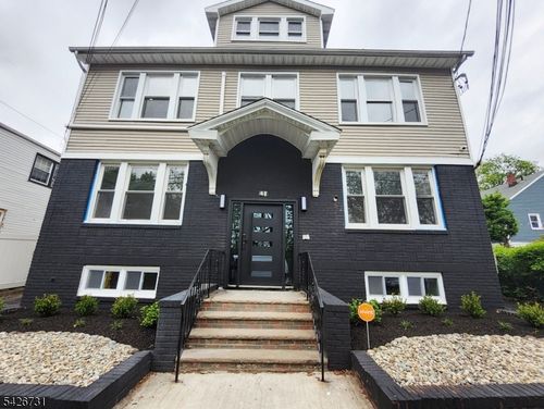 4-49 Union Pl, Irvington, NJ, 07111-1736 | Card Image