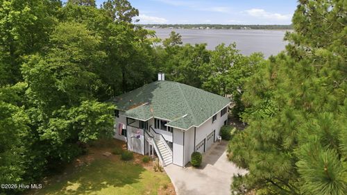 308 Silver Creek Landing Rd, Swansboro, NC, 28584-7788 | Card Image