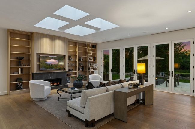 2505 E Lake Of The Isles Pkwy, House other with 5 bedrooms, 7 bathrooms and null parking in Minneapolis MN | Image 21