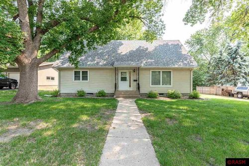 419 W Jackson St, Saint Peter, MN, 56082 | Card Image