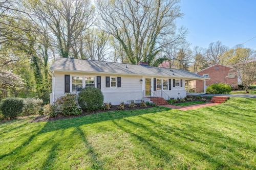 2031 Bridle Ln, Roanoke, VA, 24018-2221 | Card Image