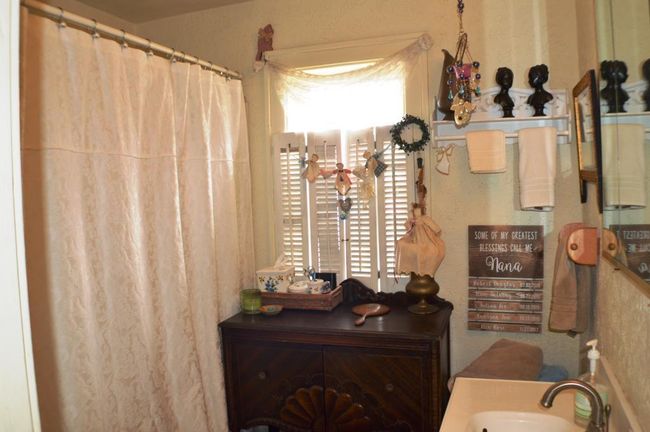 418 Bench St, House other with 2 bedrooms, 1 bathrooms and null parking in Taylors Falls MN | Image 4