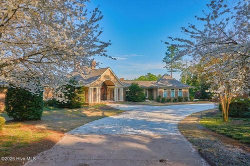 475 Lake Dornoch Dr, Pinehurst, NC, 28374-7163 | Card Image
