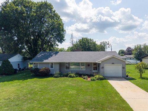 2003 Woodruff Blvd, Janesville, WI, 53548-2385 | Card Image