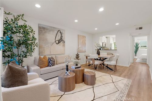 32 Kazan St, Irvine, CA, 92604-2456 | Card Image