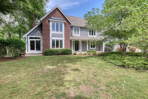 1248 N Lost Woods Road, Summit, WI, 53066 | Card Image