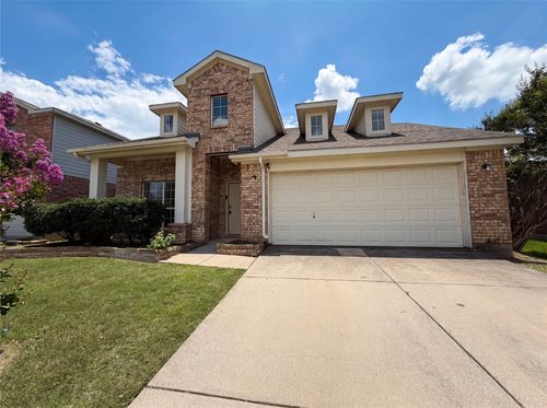 8608 Sagebrush Trl, Cross Roads, TX, 76227-3877 | Card Image