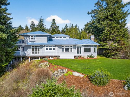 8651 Turners Bay Pl, Anacortes, WA, 98221-9349 | Card Image