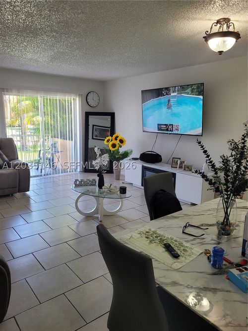 e105-18101 Nw 68th Ave, Hialeah, FL, 33015-4175 | Card Image