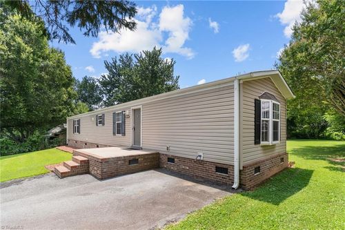 1020 Gordon Home Rd, Pinnacle, NC, 27043-9046 | Card Image