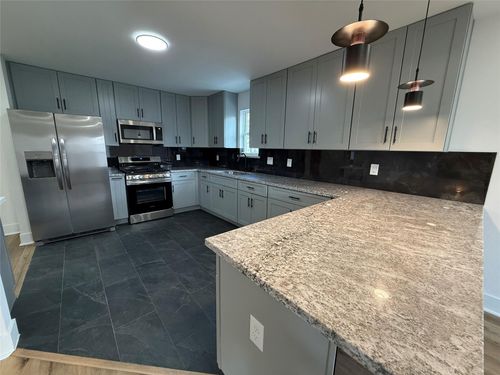 611 N Eastwood St, Houston, TX, 77011-1029 | Card Image