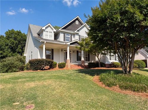 8111 Crestview Dr Se, Covington, GA, 30014-3263 | Card Image