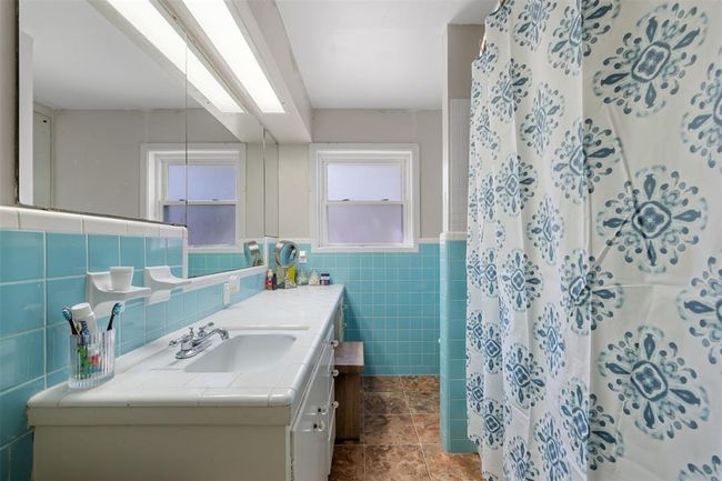 617 Melody Ln, House other with 3 bedrooms, 3 bathrooms and 2 parking in Eagle Lake TX | Image 21