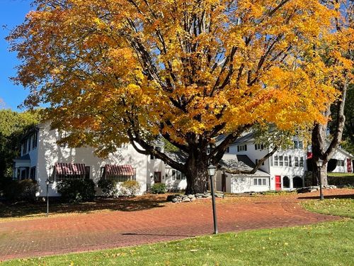 192 W Main St, Westborough, MA, 01581-3548 | Card Image