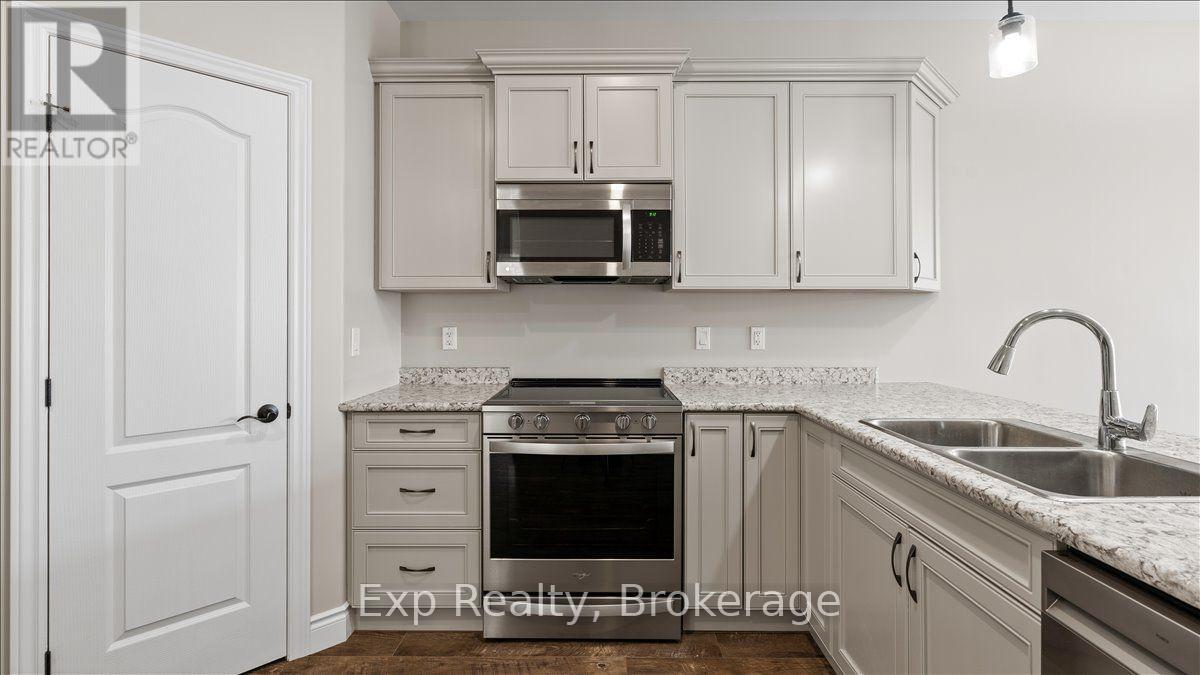Residential Lease in Belleville (Thurlow Ward) 5