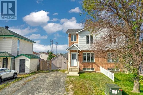 112 Oakdale St, Garson, ON, P3L1L8 | Card Image