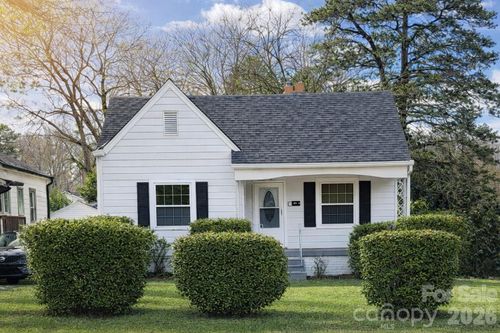 926 S York St, Gastonia, NC, 28052-7509 | Card Image