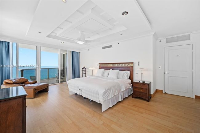 APT-2601 - 18911 Collins Ave, Condo with 4 bedrooms, 6 bathrooms and null parking in Sunny Isles Beach FL | Image 20