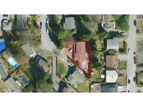999 Ogden St, Coquitlam, BC, V3C3P2 | Card Image