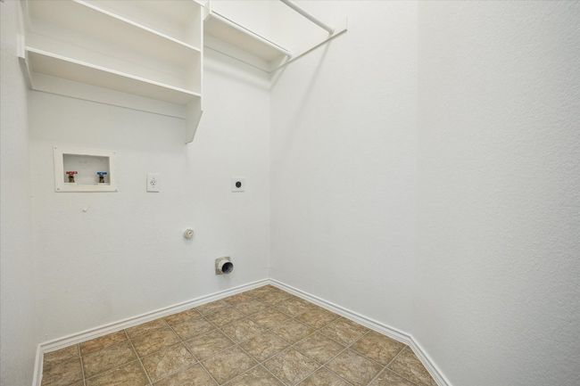 1314 Rainbow Parke Dr, House other with 3 bedrooms, 2 bathrooms and 2 parking in Round Rock TX | Image 15