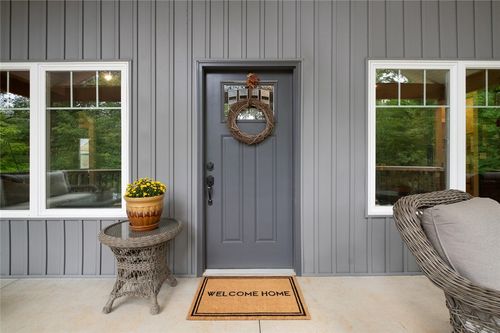 10866 Hodge Ln, Gravette, AR, 72736-9617 | Card Image