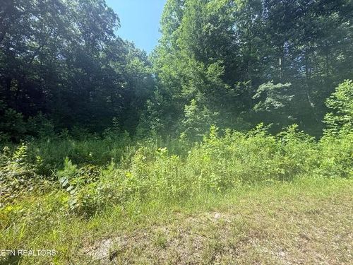 760 Dubose Dr, Jamestown, TN, 38556-2006 | Card Image