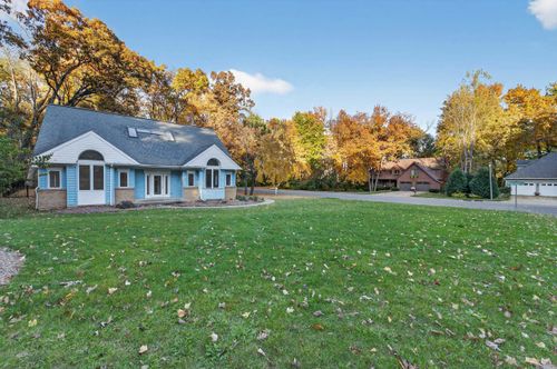 5824 Osmundsen Ct, Fitchburg, WI, 53711-5146 | Card Image