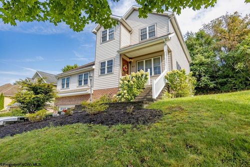 311 Villa View Dr, Morgantown, WV, 26505-2092 | Card Image
