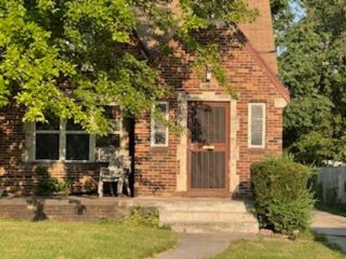 14876 Strathmoor St, Detroit, MI, 48227-2932 | Card Image