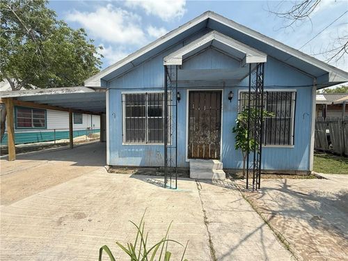 353 E Dicker Dr, Pharr, TX, 78577-9418 | Card Image