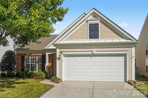 12433 Bobhouse Dr, Charlotte, NC, 28277-2607 | Card Image