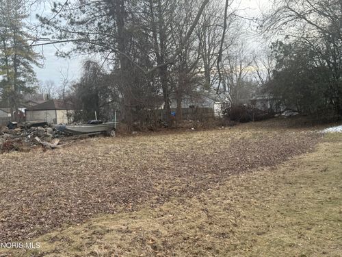 5143 Calvin Ave, Sylvania, OH, 43560-1651 | Card Image